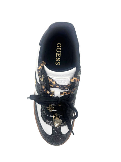 SNEAKER GUESS NAOKI