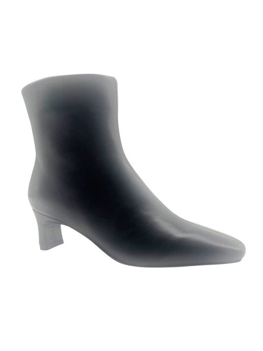 BOTIN DE PIEL UNISA CON COSTURA CENTRAL