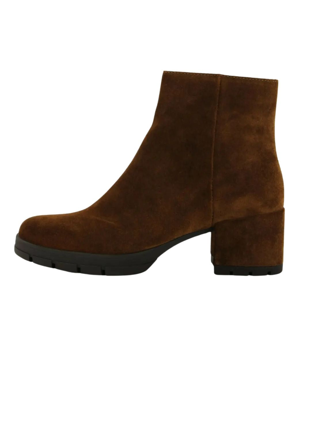 BOTIN DE ANTE UNISA TACON 4 CM.