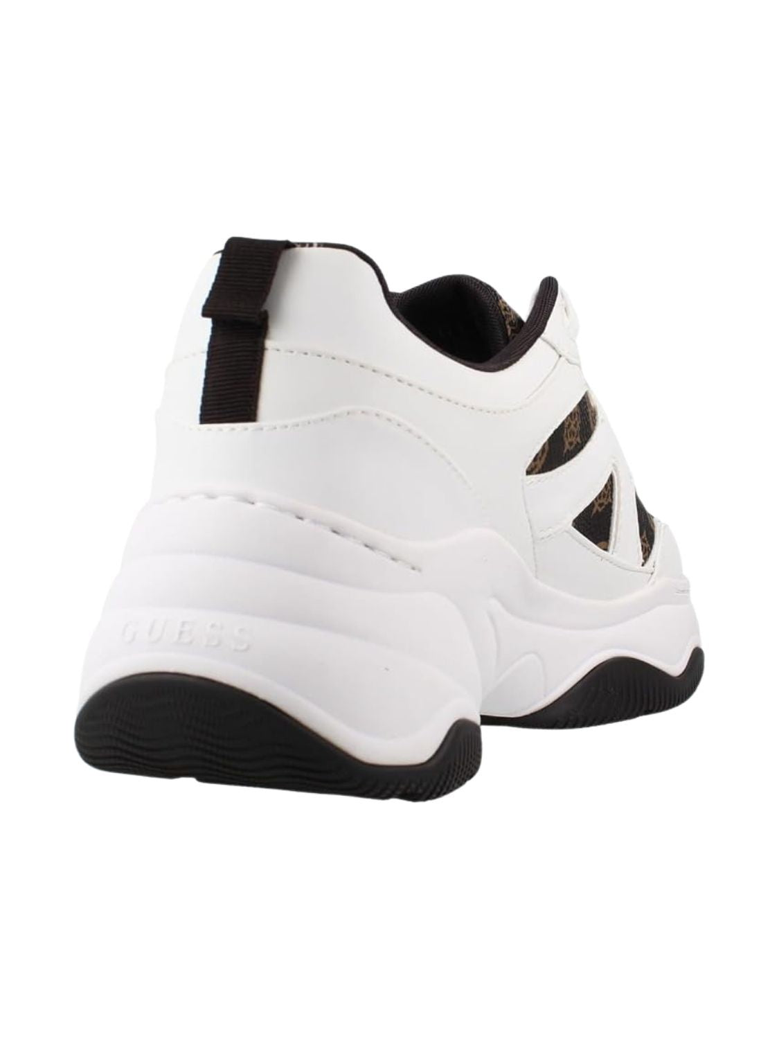 SNEAKER GUESS HACHA